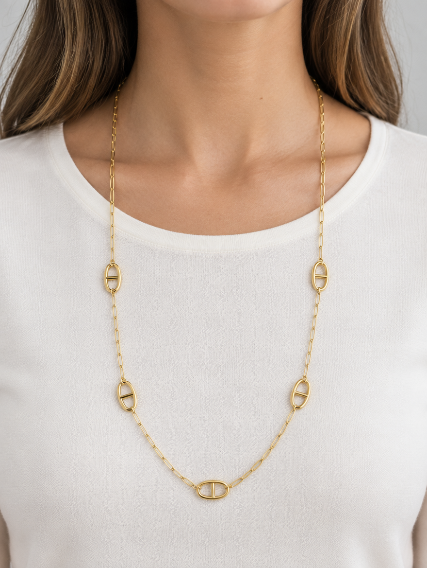 Sautoir chaîne et maillons marine porté, acier 316L doré - Debo Bijoux