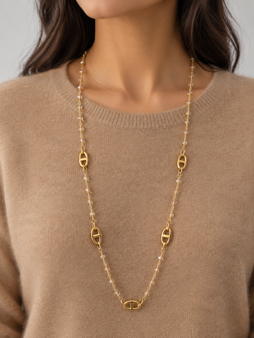 Sautoir perles champagne porté, acier 316L doré - Debo Bijoux